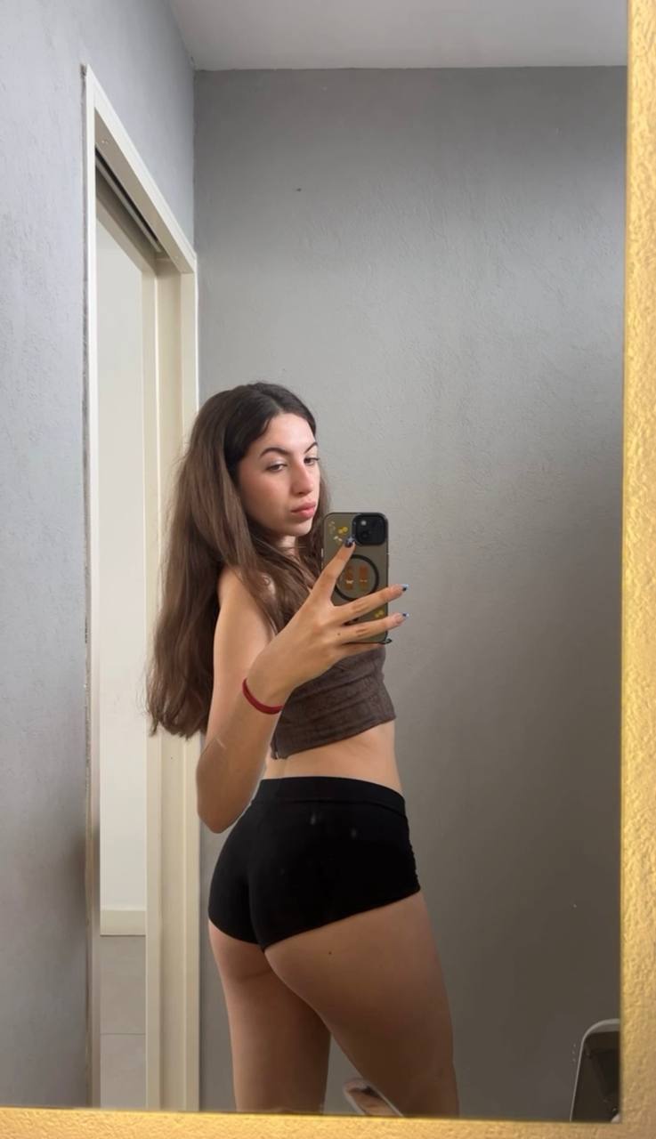 Amber in her underwear in Kingston