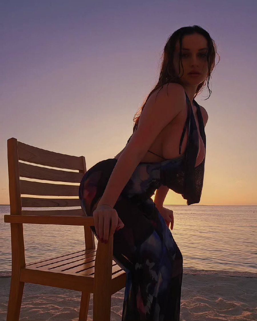 Sexy girl Miranda Faith nude in Kingston