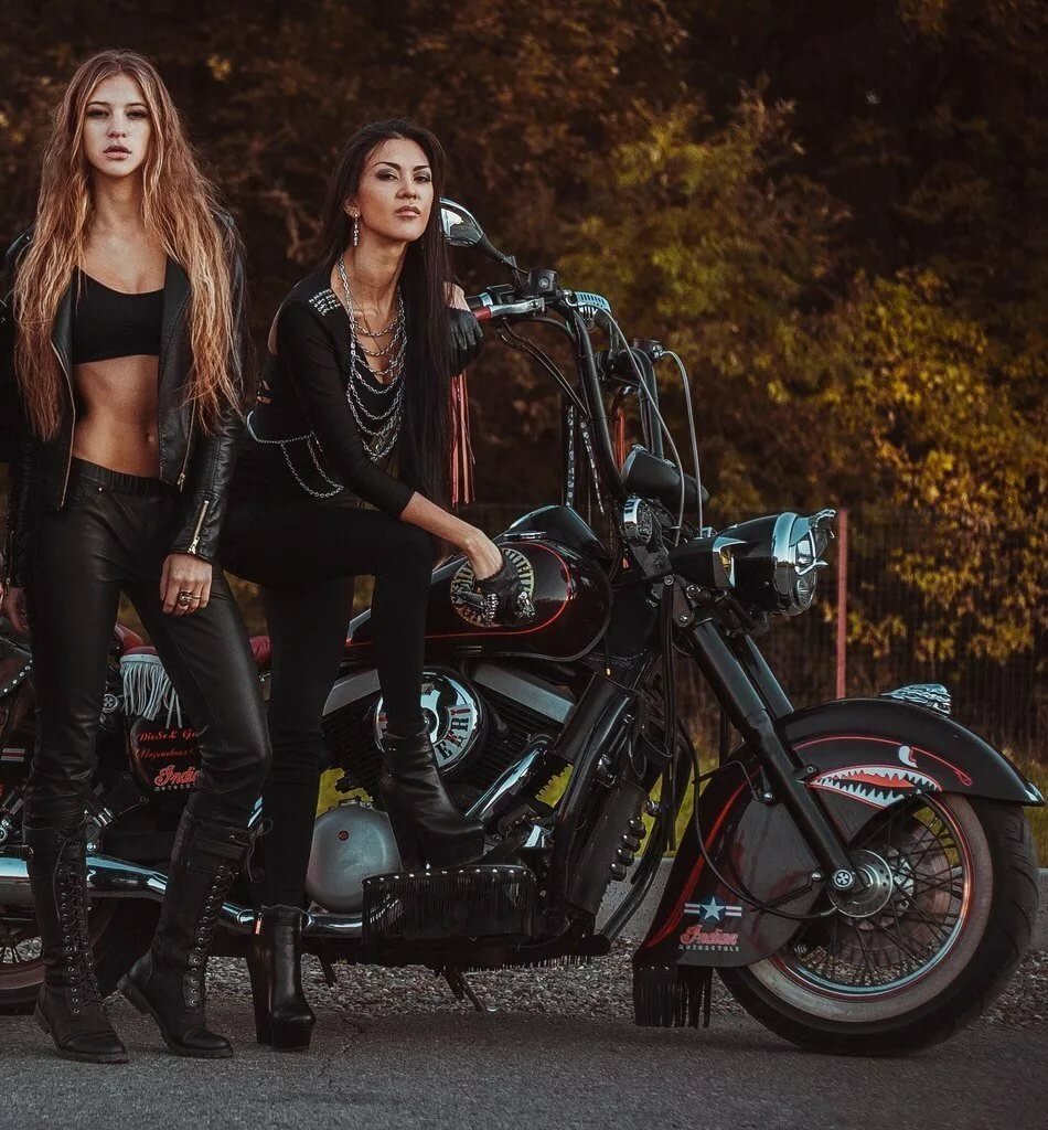 Beautiful girls and bikes in Kingston