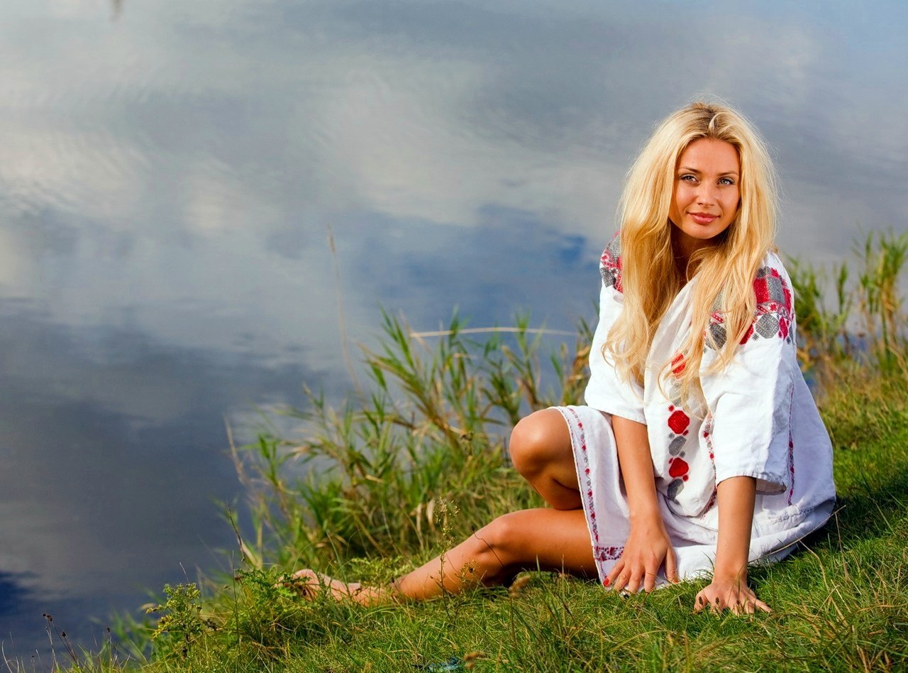 Sexy girl Slavic girls in Kingston