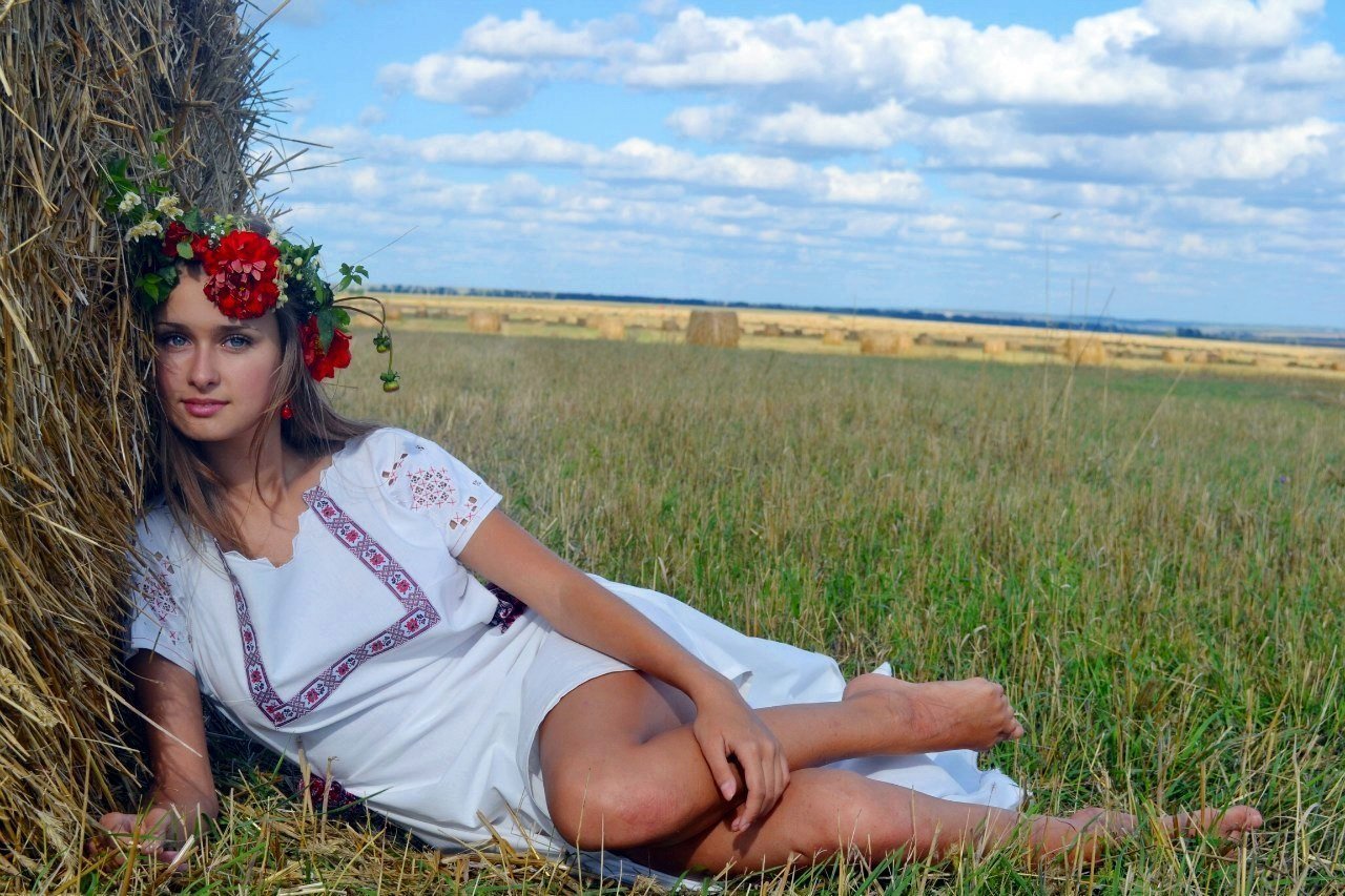 Slavic girls in Kingston