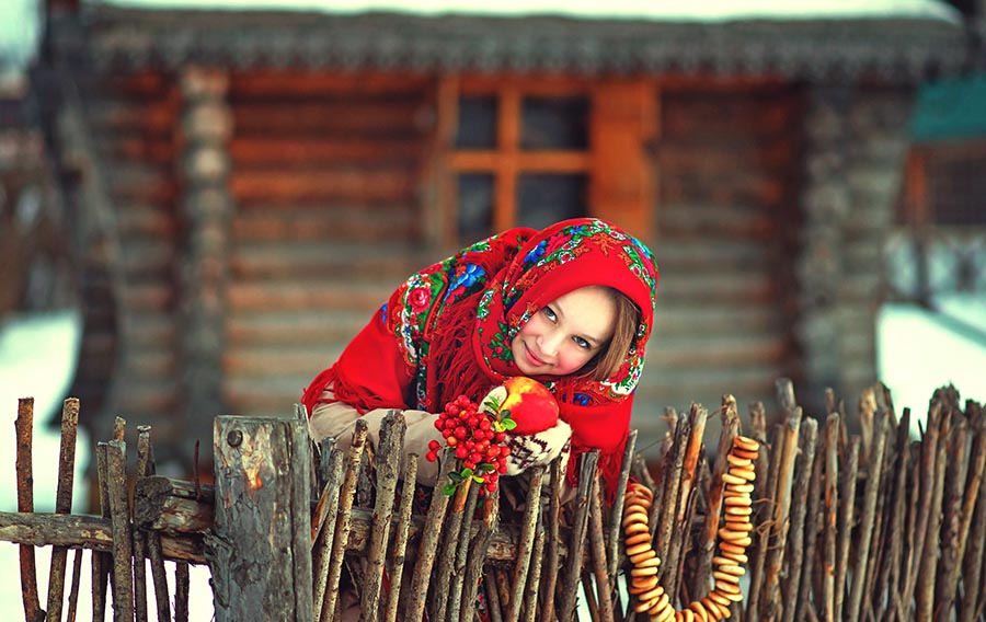 Sexy girl Women in Slavic costumes in Kingston